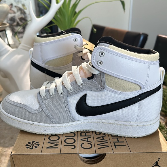 Air Jordan 1 KO High 'Grey Fog' - Picture 8 of 17